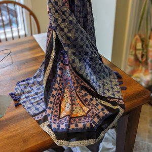 Geo Tile Scarf